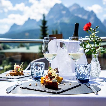 Hotel Gruber Sexten Exteriör bild