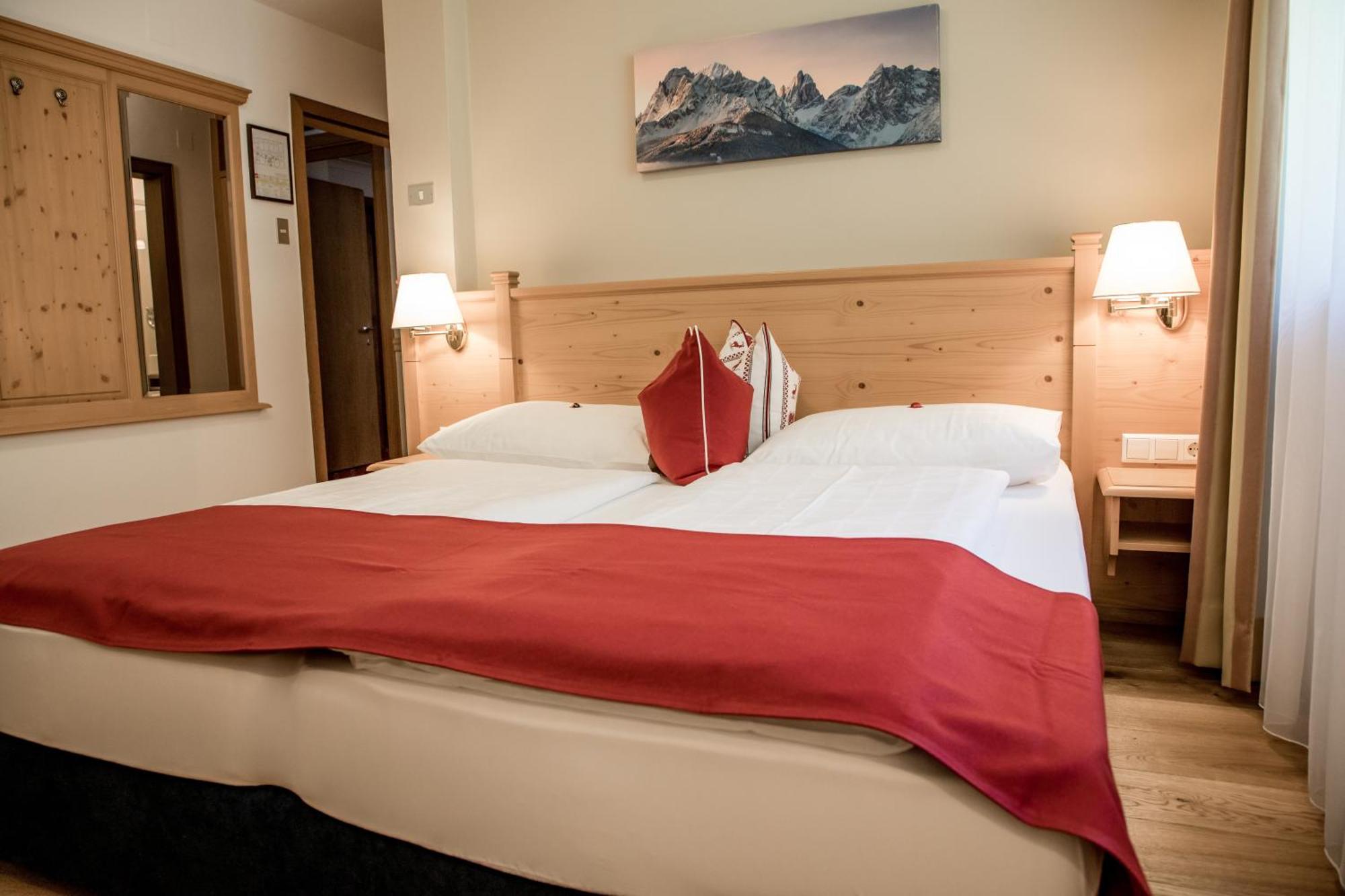 Hotel Gruber Sexten Rum bild