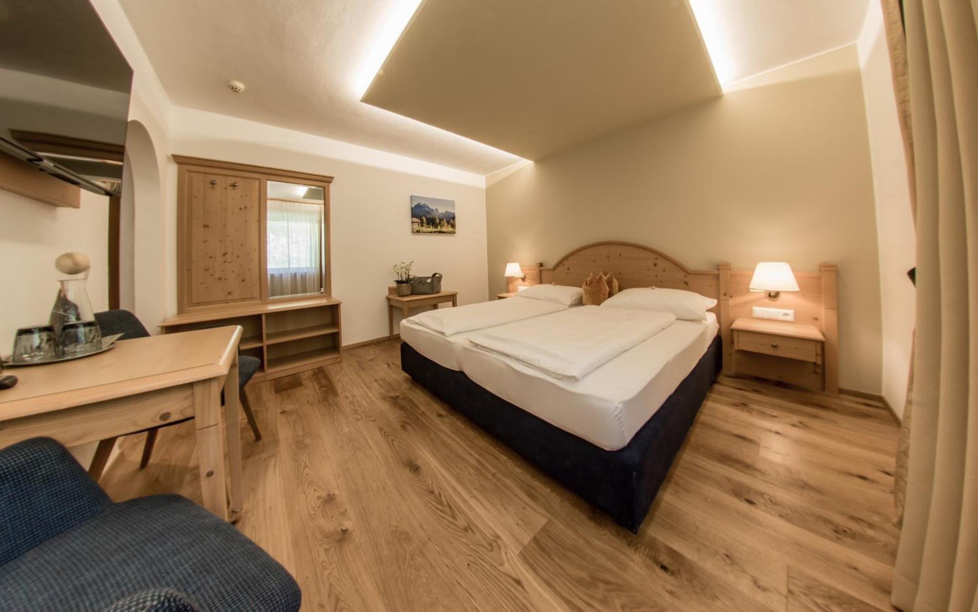 Hotel Gruber Sexten Rum bild