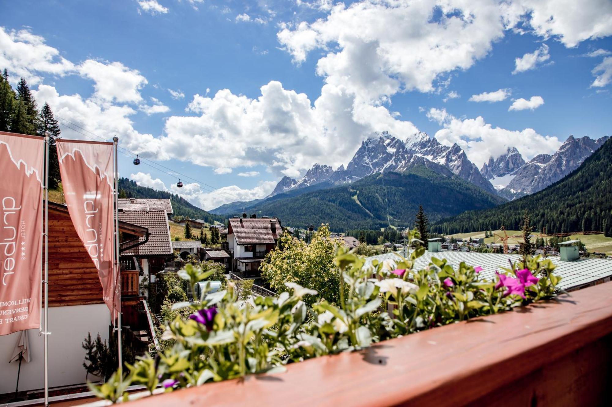 Hotel Gruber Sexten Exteriör bild