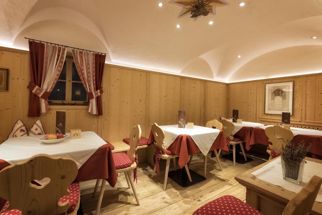Hotel Gruber Sexten Exteriör bild
